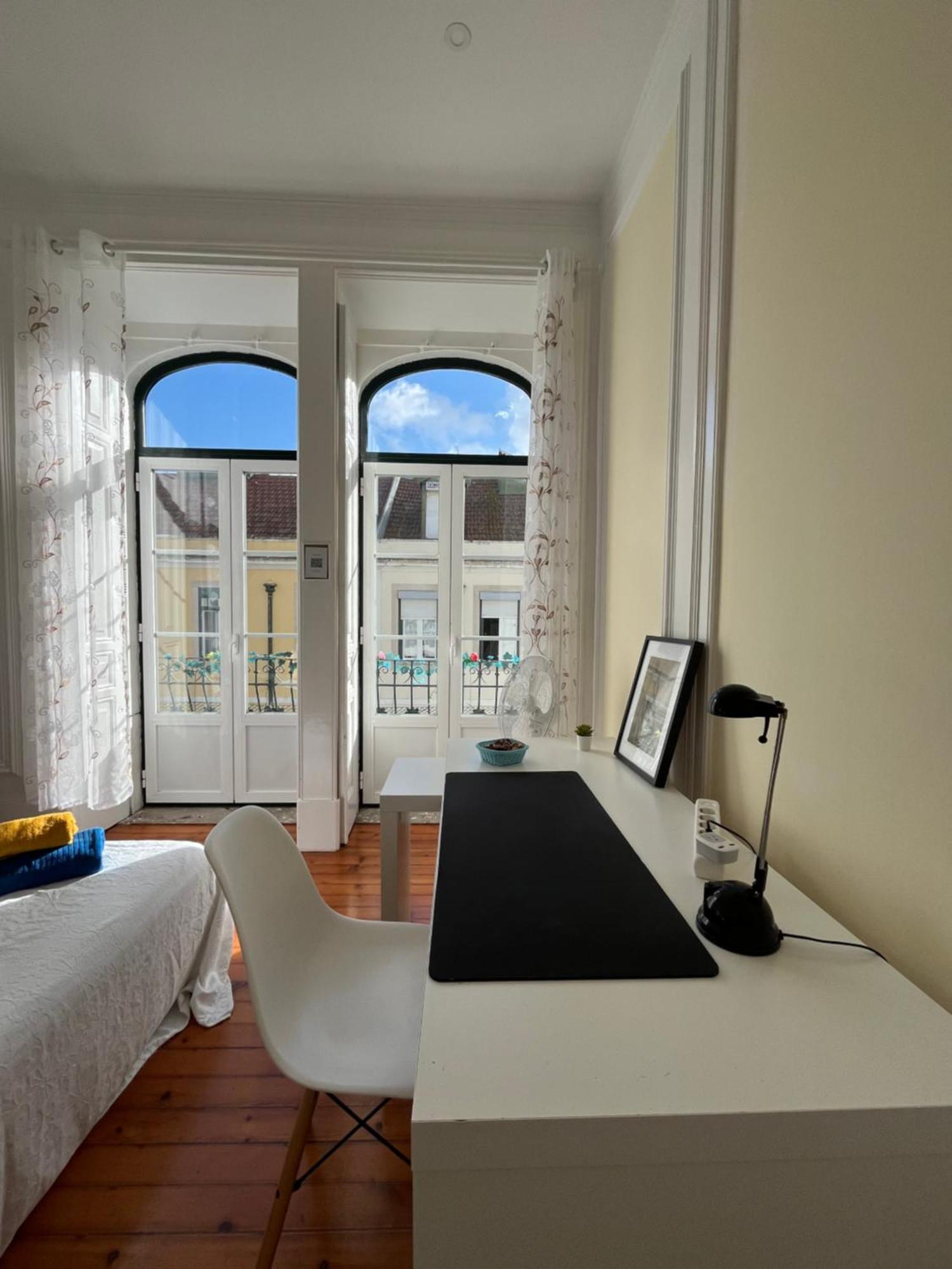 Quarto No Apartamento Pombal Lisboa Экстерьер фото